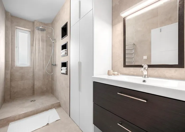 Modern Old Town * Братислава